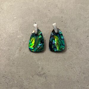 Kendra Scott Elegant Shell Earrings